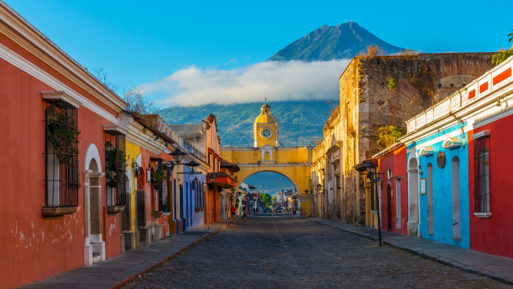 Now Just Travel to Guatemala's ancient city Antigua